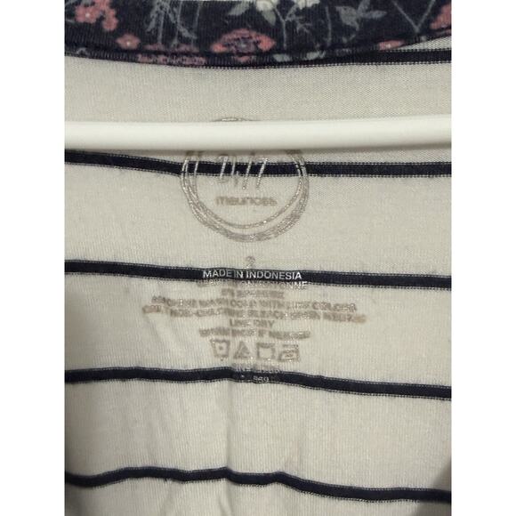 Maurices 24/7 Women’s Plus Size 2 Floral Striped 3/4 Sleeve Blouse - Picture 3 of 5